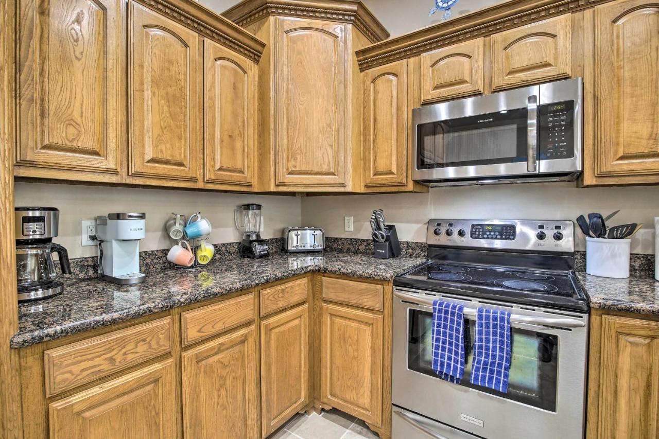 South Padre Island Condo - 200 Ft To Beach! Экстерьер фото