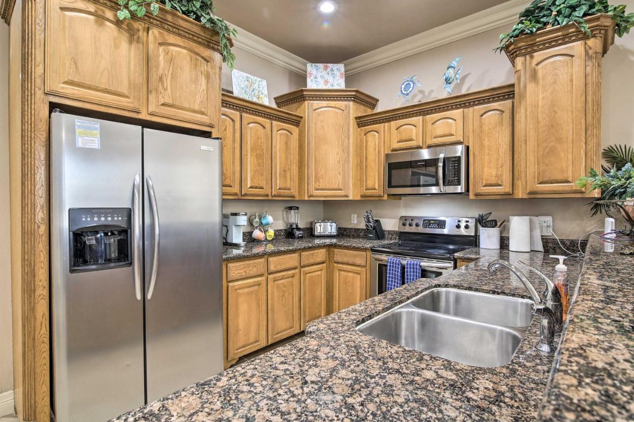 South Padre Island Condo - 200 Ft To Beach! Экстерьер фото