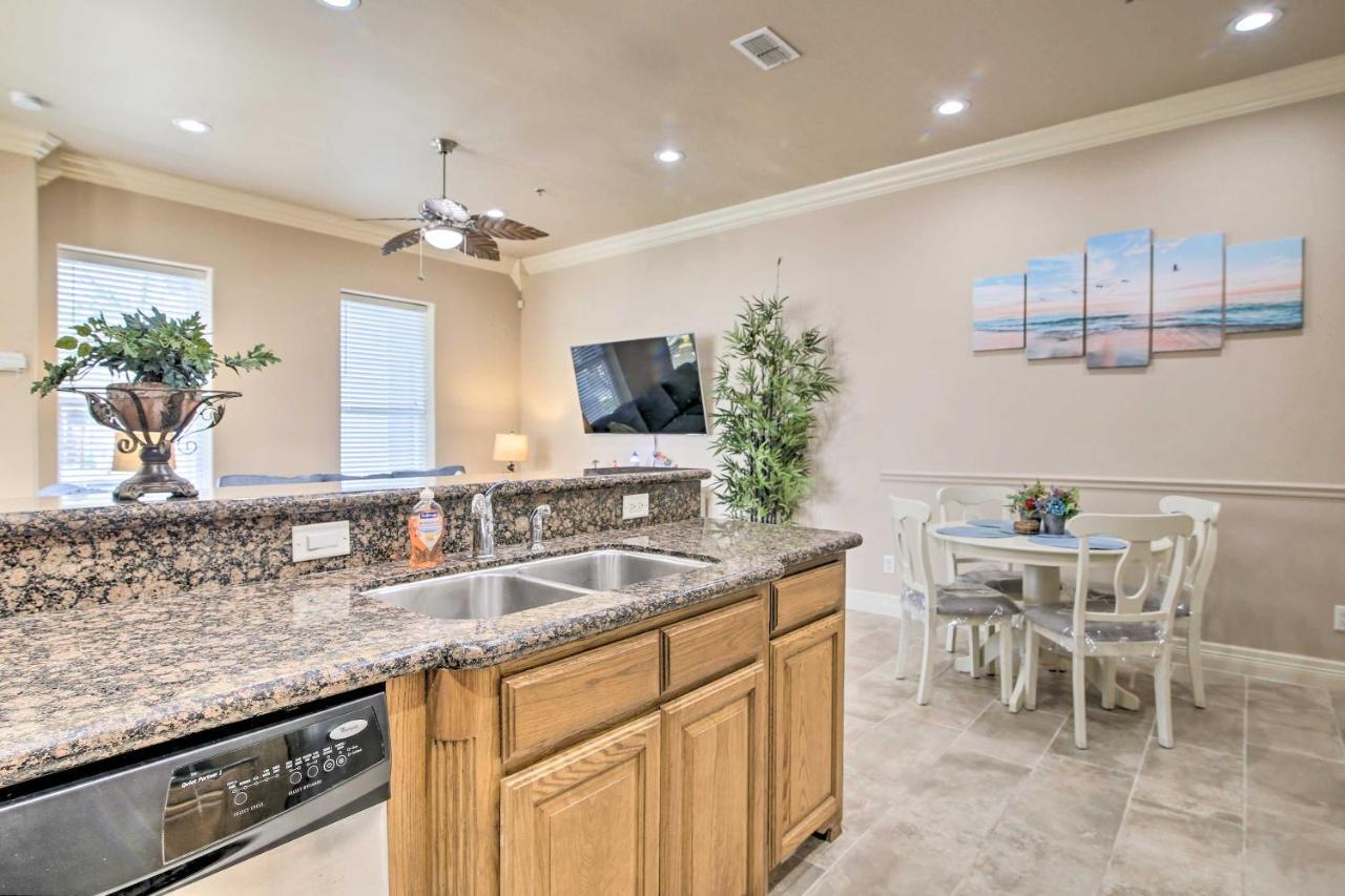 South Padre Island Condo - 200 Ft To Beach! Экстерьер фото