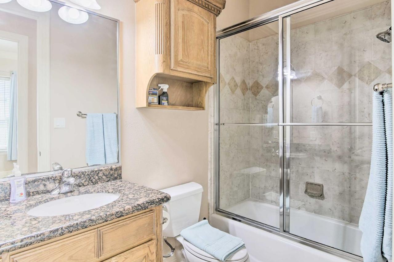 South Padre Island Condo - 200 Ft To Beach! Экстерьер фото